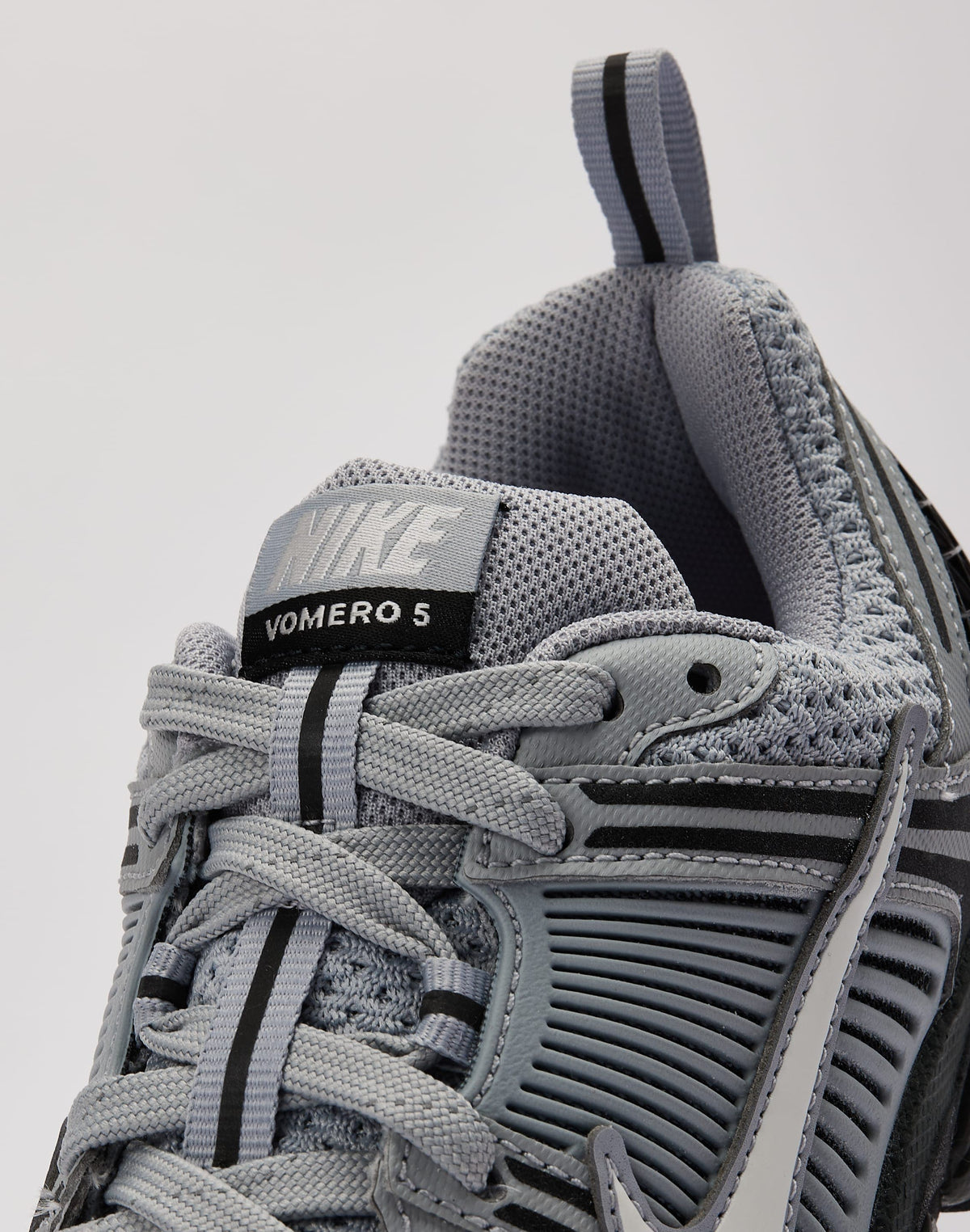 Nike Vomero 5 Grade-School