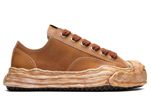 Maison Mihara Yasuhiro Hank Low in Brown